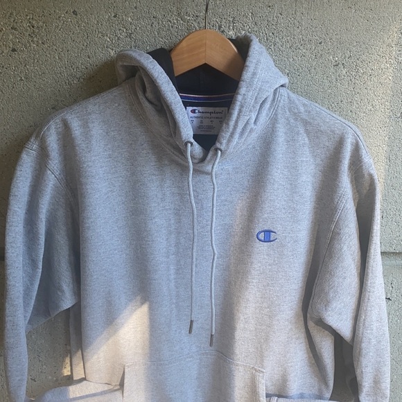 Champion Classic Logo Hoody with black interior hood - Picture 2 of 11